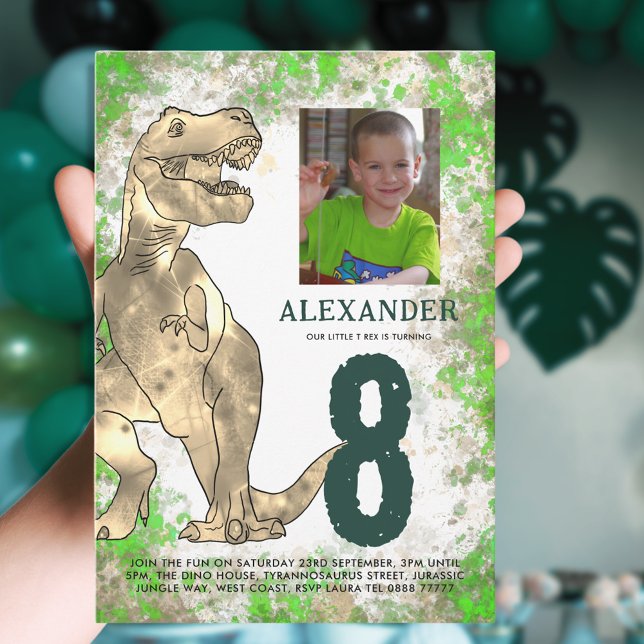 Invitation Fête d'anniversaire Jungle de Dinosaures Photo Mod (T-Rex dinosaur jungle 8th birthday party invitation with photo template green and brown watercolor )