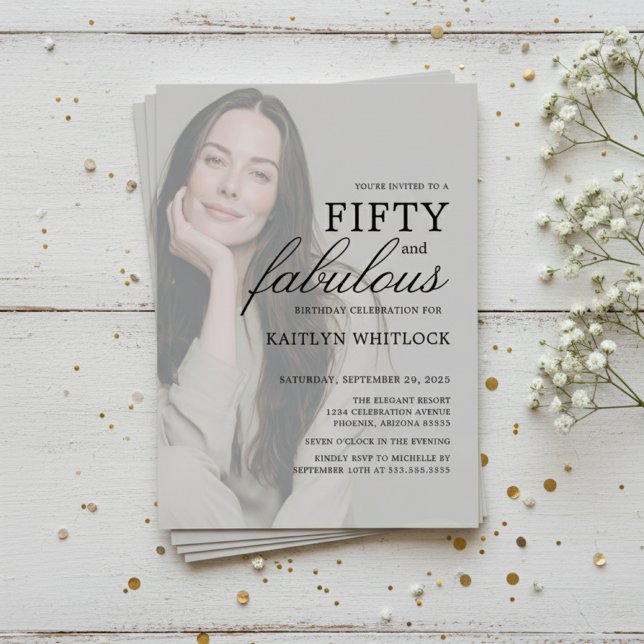 Invitation Fête d'anniversaire moderne 50 et fabuleux 50 ans (modern elegant fifty and fabulous birthday party invitation with full photo overlay for 50th for her)