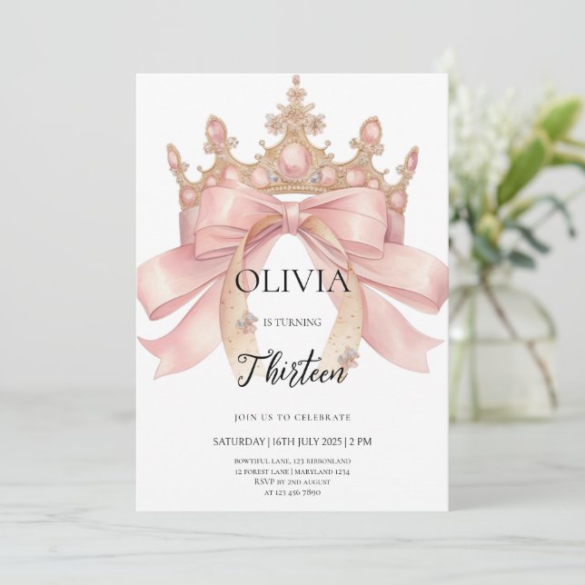 Invitation Fête d'anniversaire moderne avec ruban rose et cou (Debout devant)