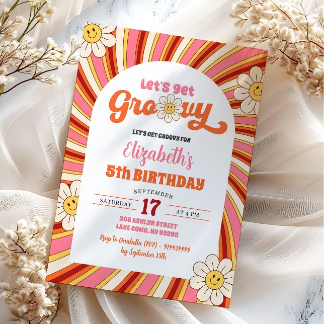 Invitation Fête d'anniversaire Rétro Daisy Let's Get Groovy 7 (Créateur téléchargé)