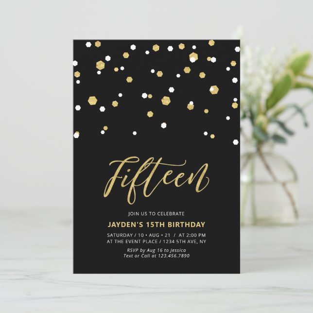 Invitation Fête d'anniversaire simple noir et or pour 15 ans (Debout devant)