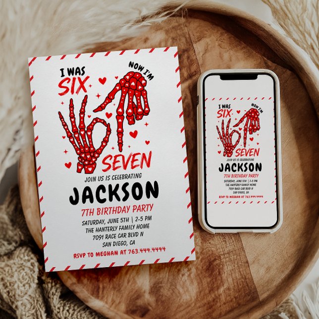 Invitation Fête d'anniversaire Six Sept squelette (Six Seven Birthday Skeleton Hands Party Invitation
)