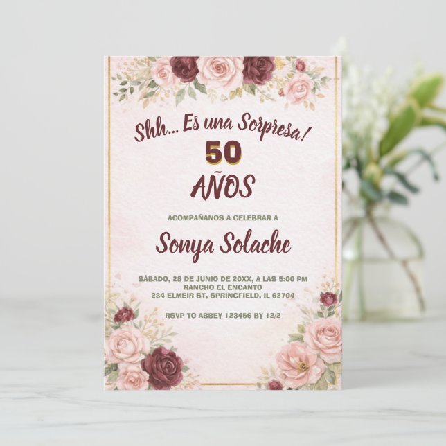 Invitation Fête d'anniversaire Spanish Blush et Burgundy Sorp (Debout devant)