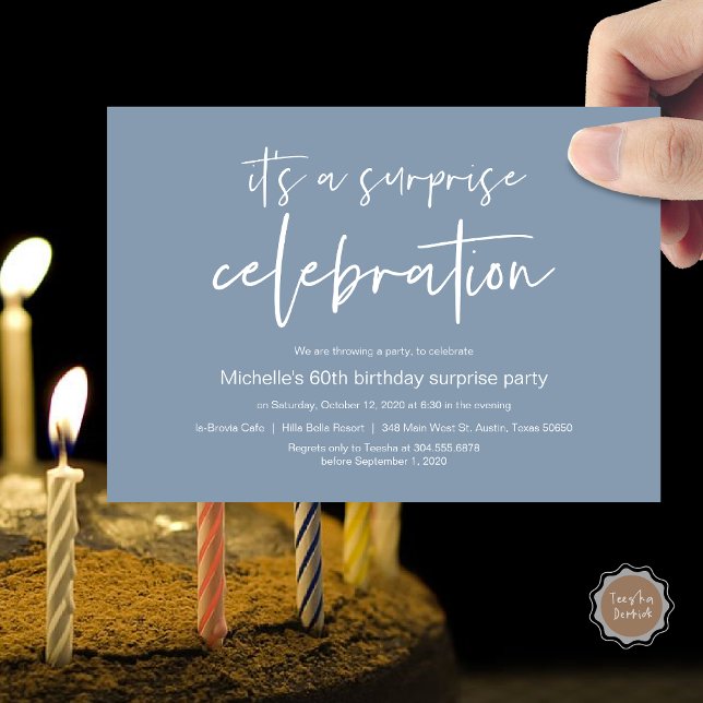 Invitation Fête d'anniversaire surprise (Surprise Birthday Party Celebration Invitation Card, PDF, in Dusty Blue)