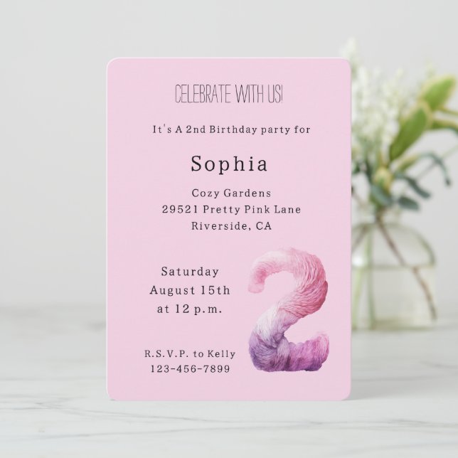 Invitation Fête de 2 ans rose lavande violet Cozy (Debout devant)