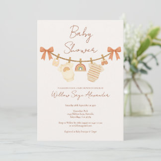 Invitation Fête de bébé Bohème Neutre sur une corde à linge