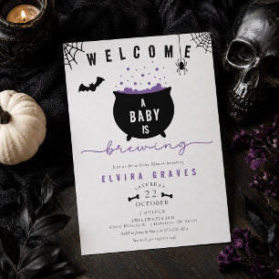 Invitation Fête de bébé Halloween 'Un bébé est en train de br