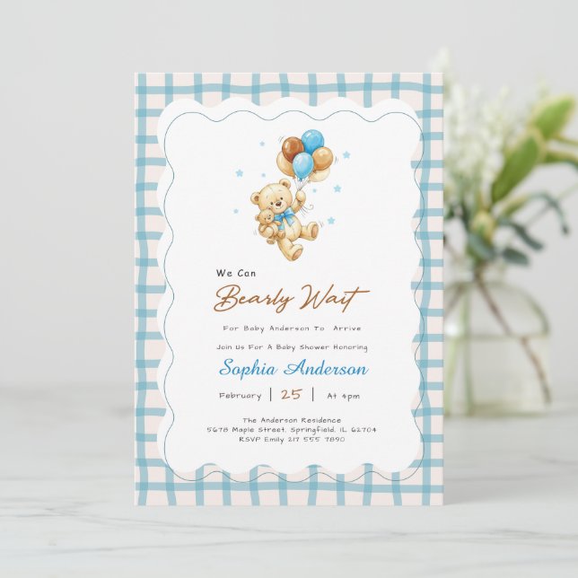 Invitation Fête de Bébé Ourson à Nœud Gingham Élégant (Debout devant)