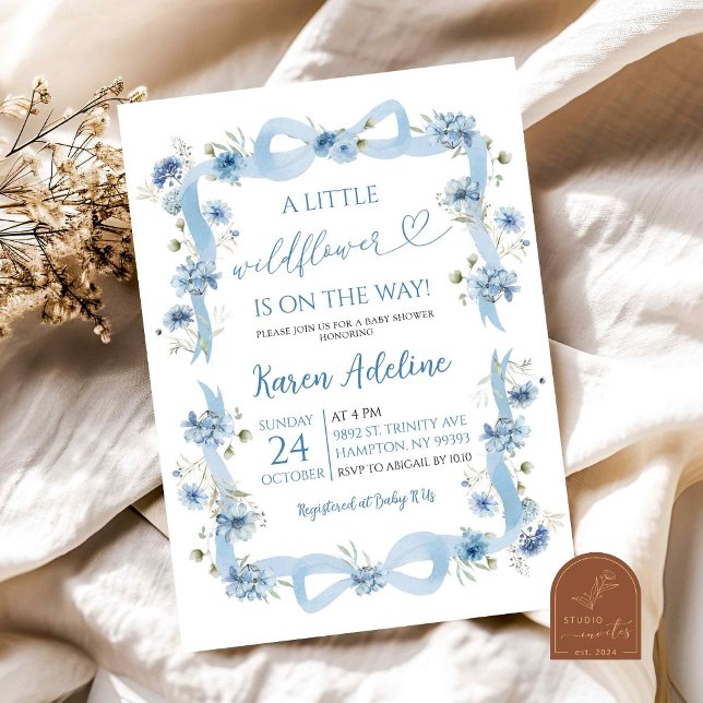 Invitation Fête de Bébé Petite Fleur Sauvage Ruban Bleu Pouss (Créateur téléchargé)