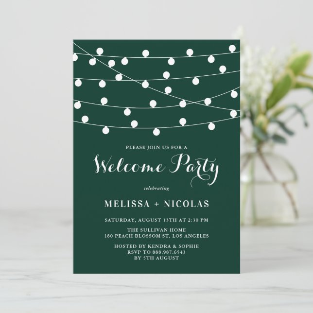 Invitation Fête de bienvenue verte Whimsical String Lights (Debout devant)