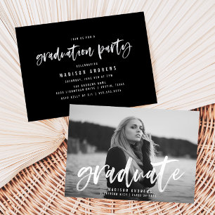 Invitation Fête de graduation du script de pinceau blanc mode