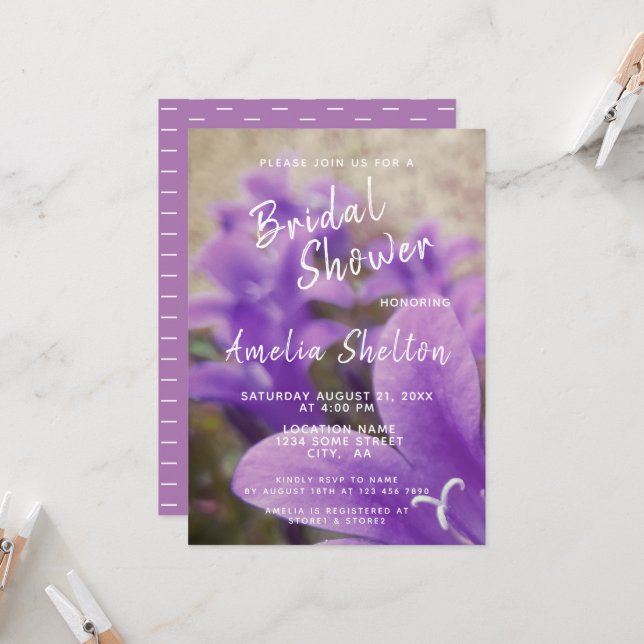 Invitation Fête de mariage floral aux campanules violettes (Devant/Arrière en situation)