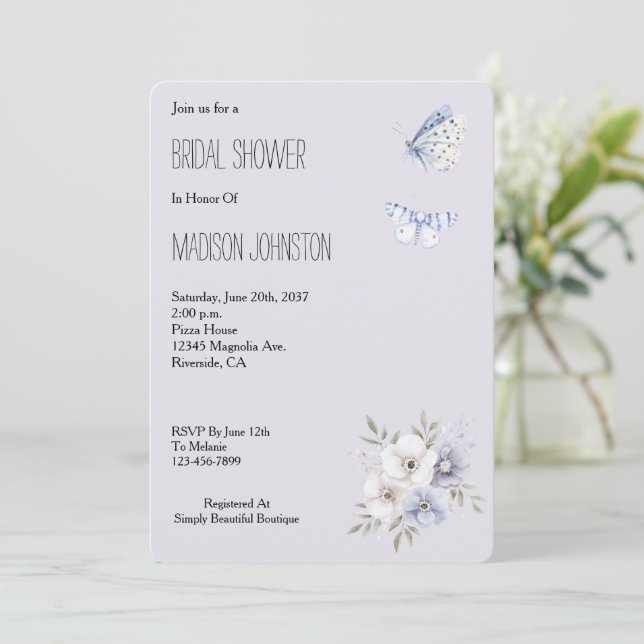 Invitation Fête de mariage Lavande Fleurs & Papillons (Debout devant)
