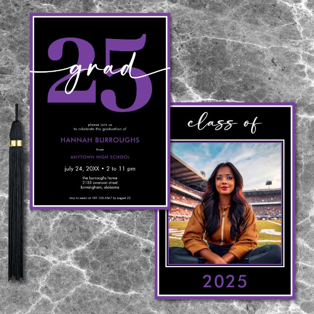 Invitation Fête de remise de diplôme avec un script violet mi (Modern Minimal Purple Script Graduation Party Invitation)