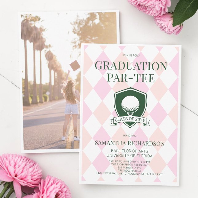 Invitation Fête de remise de diplôme de golf rose et vert pho (Modern Photo Pink and Green Golf Graduation Party Invitation)