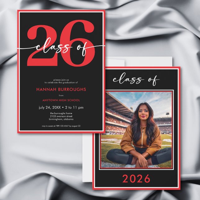 Invitation Fête de remise de diplômes avec écriture rouge min (Modern Minimal Red Script Graduation Party Invitation)