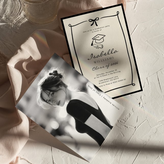 Invitation Fête de remise de diplômes noir et blanc à ruban f (Créateur téléchargé)
