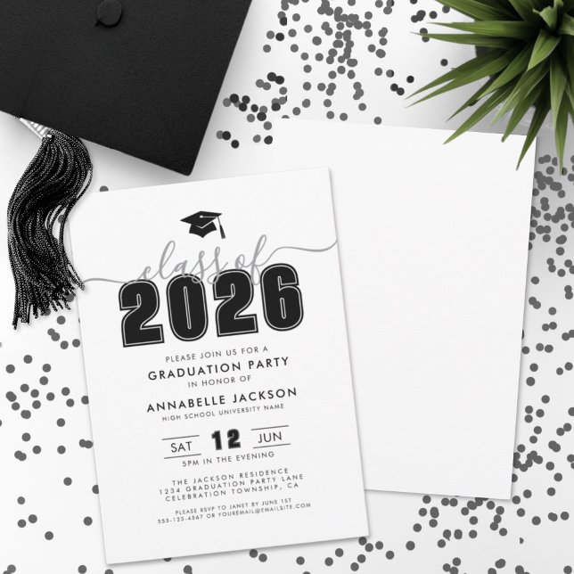 Invitation Fête de remise de diplômes simple noir et blanc (Simple Modern Black White Graduation Party Invitation)