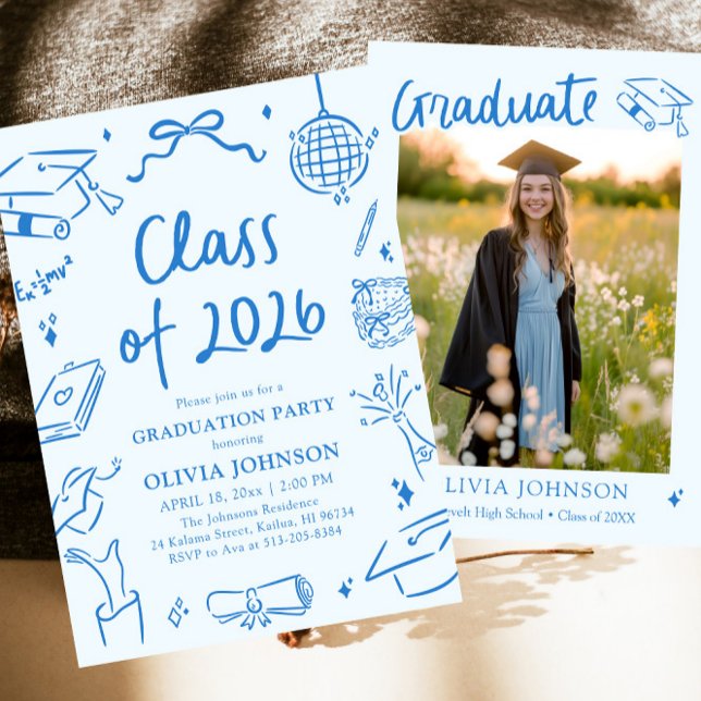 Invitation Fête de remise des diplômes 2026 Bleue Dessinée à  (Hand Drawn Class of 2026 Blue Graduation Party Invitation)