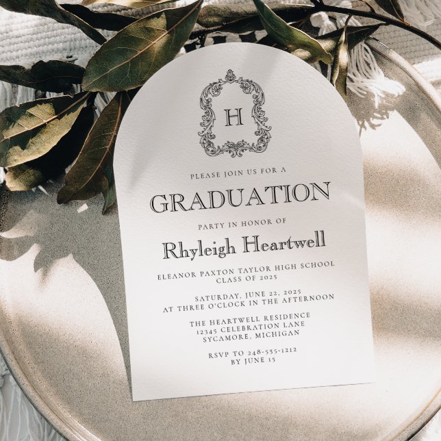 Invitation Fête de remise des diplômes classique avec blason  (Créateur téléchargé)