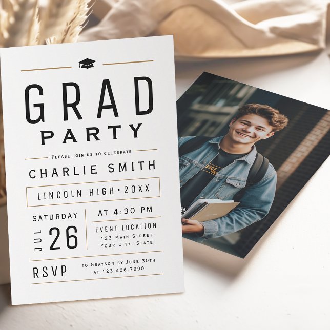Invitation Fête de remise des diplômes de typographie simple  (Modern Simple Typography Graduation Party Invitation)