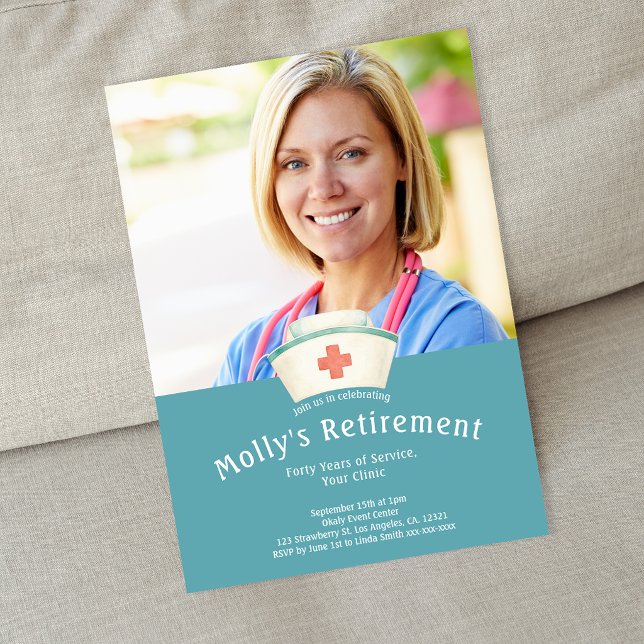 Invitation Fête de retraite de chapeau d'infirmière de photo  (Custom Photo Nurse Hat Retirement Party Invitation)