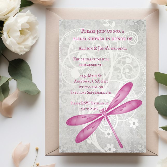 Invitation Fête des mariées de dragonfly magenta (Magenta Dragonfly Bridal Shower Invitation)