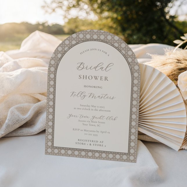 Invitation Fête des mariées en bambou de Bohême neutre tissé (Trendy rattan cane bamboo print bridal shower invitation with arch detail)