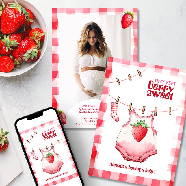 Invitation Fête des mariées fraise rose rouge En vichy sucré (Strawberry gingham baby shower sweet berry tiny feet invitation retro vintage checked new mother fun)