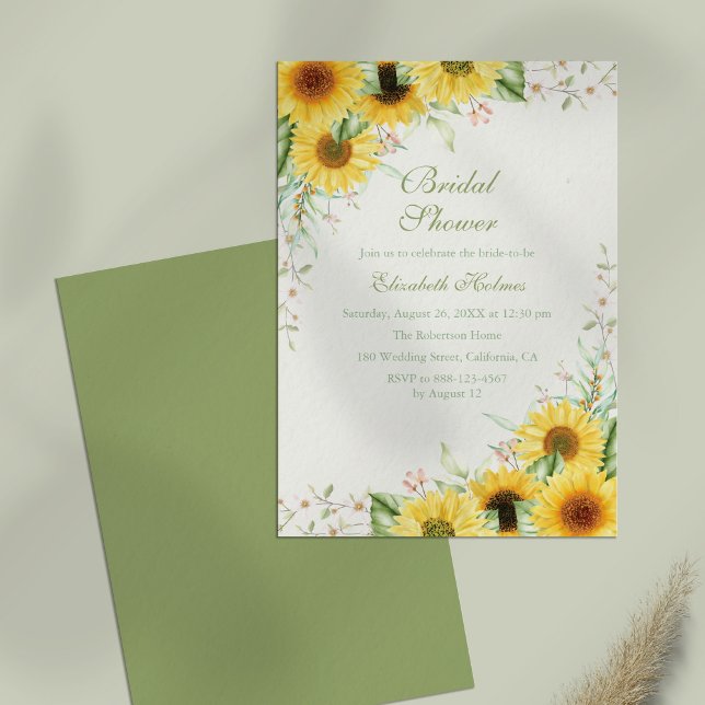 Invitation Fête des mariées Rustique de plaisir tournesol (Rustic Sunflower Delight Bridal Shower Invitation on a table.)
