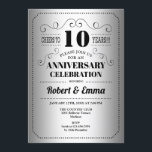 Invitation Fête du 10e anniversaire de mariage - Argent Noir<br><div class="desc">Invitation à la fête du 10e anniversaire de mariage. Carte d'invitation argent et noir. Parfait pour une célébration élégante. Peut être personnalisé pour n'importe quelle année.
Veuillez m'envoyer un message si vous avez besoin d'une personnalisation supplémentaire.</div>
