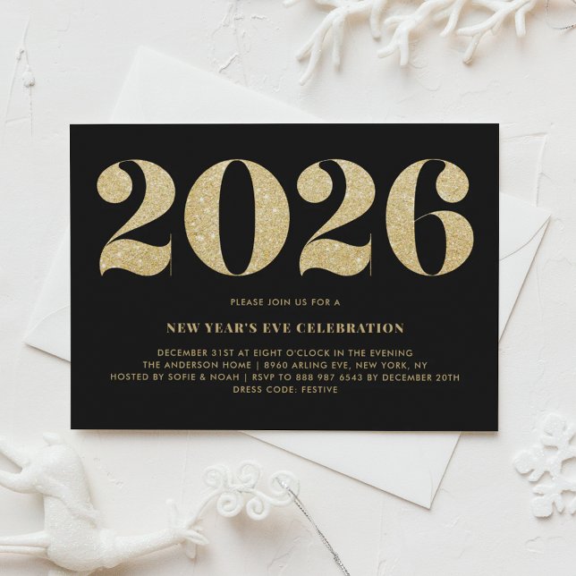 Invitation Fête du Nouvel An 2022 pailletée noir et or (Customizable 2026 New Year's Eve party invitation featuring faux gold glitter on black background.)