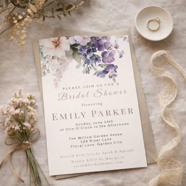 Invitation Fête élégante de mariage avec des fleurs violettes (Créateur téléchargé)