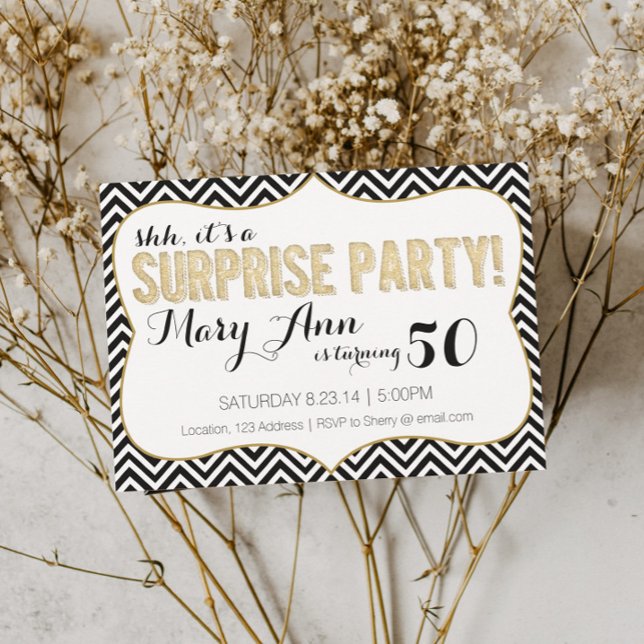 Invitation Fête surprise Chevron noir et or (Créateur téléchargé)
