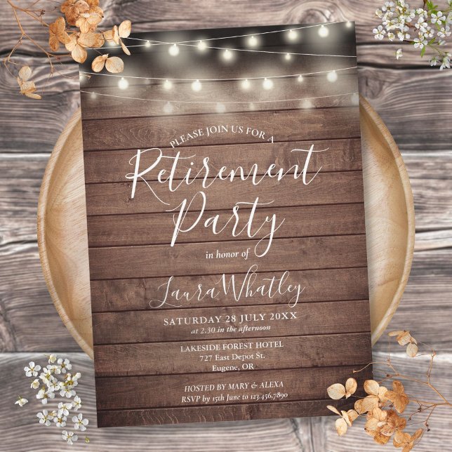 Invitation Feu de retraite Rustique à cordes de bois (Rustic Wood String Lights Retirement Party Invitation)