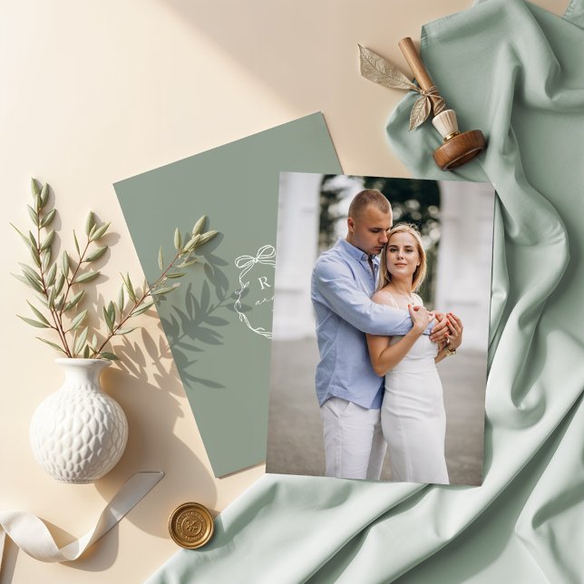Invitation Fiançailles Photo Bow & Ribbon Monogram Mariage (Engagement Photo Bow & Ribbon Monogram Wedding Invitation)