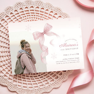 Invitation Fille au flocon de neige avec noeud rose hivernal 