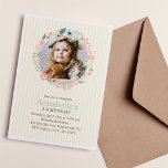 Invitation Fille de couronnes florales délicieuse fête d'anni<br><div class="desc">Ces adorables invitations présentent une illustration élégante d'une couronne florale aux belles couleurs pastel sur un mince arrière - plan à rayures verticales et peuvent être personnalisées avec votre photo et votre texte personnalisés.</div>