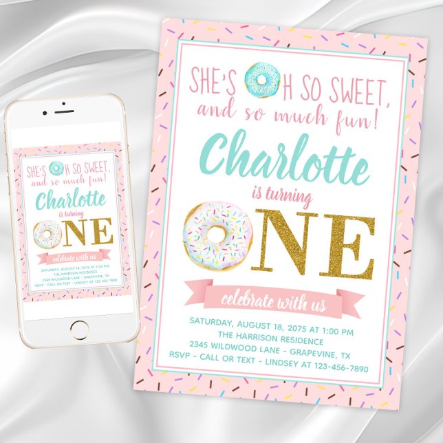 Invitation Fille Donut 1er anniversaire (Girl Donut 1st Birthday Party Invitation withe cute donuts on a pink sprinkle background.)