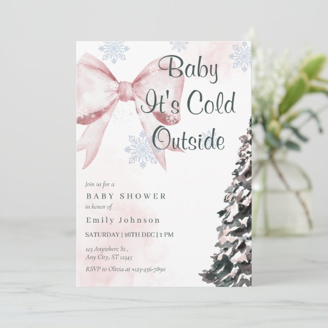 Invitation Fille Rose Bébé Il Fait Froid Dehors Shower pour B (Debout devant)