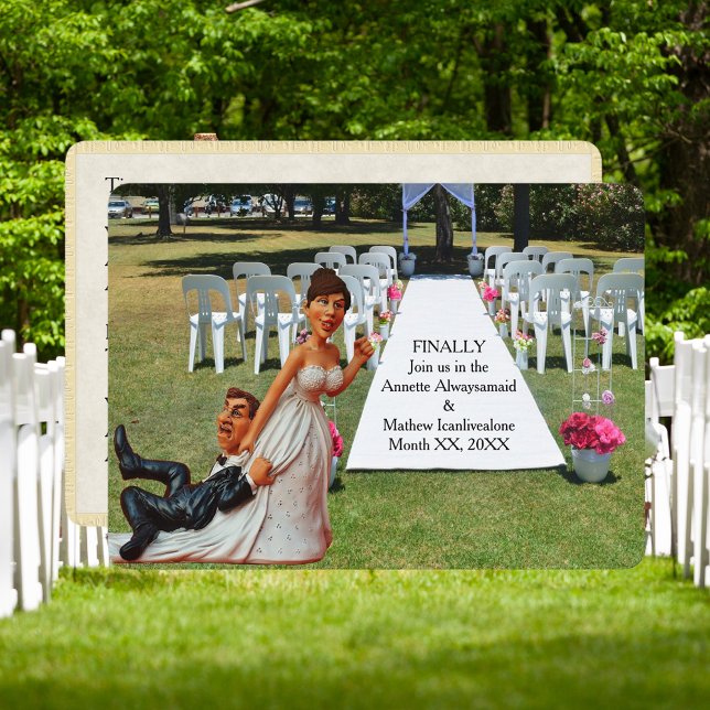 Invitation Finalement Obtenir Mer Drôle Couple Cheveux Sombre (Finally Getting Wed Funny Dark Haired Couple Invitation)