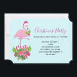 Invitation Flamant rose rose à Santa Hat Noël Whimsical<br><div class="desc">Invitation de Noël avec un flamant de Noël à thème tropical portant un chapeau de santa rose. Sous ses pieds se trouve un bouquet de sucre de canne avec de jolies fleurs tropicales et des baies roses. Un bourgeon de saint sur sa poitrine.</div>