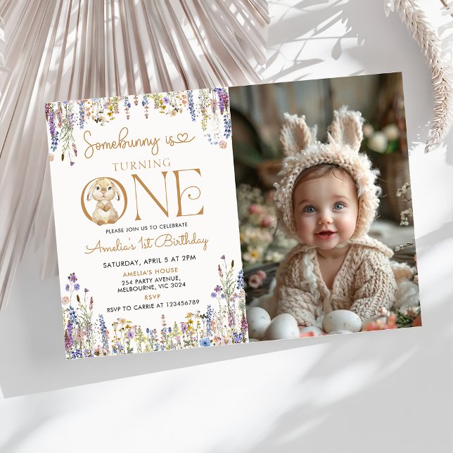 Invitation Fleur sauvage Un Lapin Tourne Un 1Er Anniversaire (Créateur téléchargé)