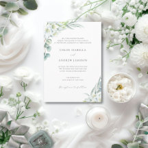 Fleurs blanches et élégante verdure de mariage ave
