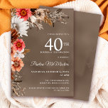 Invitation Fleurs de automne neutres florales blanches 40e an<br><div class="desc">Les fleurs blanches chatoyantes sont entourées de feuilles gris,  bruns et noirs neutres. Les fleurs roses et rouges ajoutent des pops de couleur pour l'éclairer. Le texte blanc est une combinaison chic de lettres droites et de calligraphie. L'arrière - plan taupe les encadre parfaitement.</div>