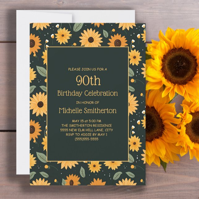 Invitation Fleurs de soleil jaunes Noir 90e anniversaire (Cute sunflowers on black 90th birthday party invitation for women. Customizable with your text.)