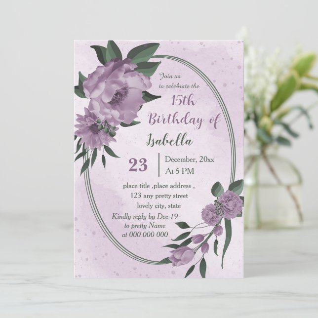 Invitation fleurs pourpres verdure couronne anniversaire (Debout devant)