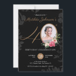 Invitation Floral Black Gold Photo 40th Birthday Party<br><div class="desc">Floral Black Gold Photo 40th Birthday Party Invitation. Une délicate invitation à la fête du 40e anniversaire, à thème floral et botanique féminin. Il présente de belles fleurs autour de la photo de la personne d'anniversaire avec un soupçon de classe vintage! Le concepteur est toujours prêt à aider, contactez-la si...</div>