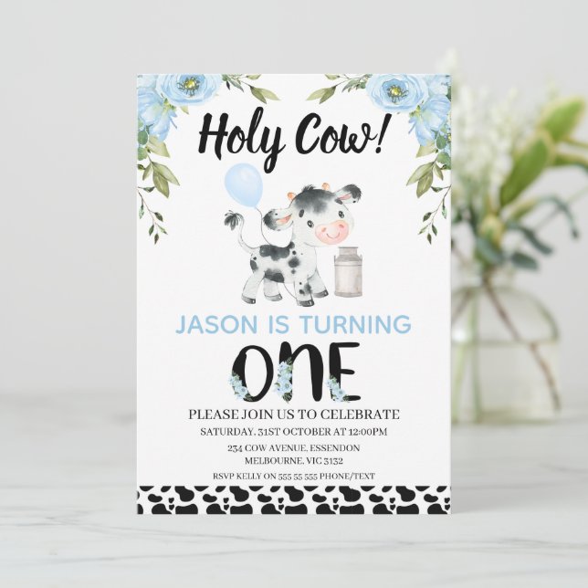 Invitation Floral Blue Boys Cow Imprimer Holy Cow 1er Anniver (Debout devant)