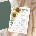 Invitation Floral Eucalyptus tournesol 60e fête d'anniversair<br><div class="desc">Eucalyptus Sunflower Script 60th Birthday Invitation vous pouvez facilement customiser avec les détails de votre fête en cliquant sur le bouton "Personnaliser". Avec un cadre géométrique en feuille d'or et une typographie moderne,  il est succulent et jaune vif.</div>